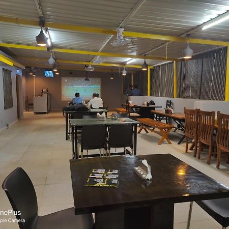 Pristine Inn Manyata Bangalore Bagian luar foto