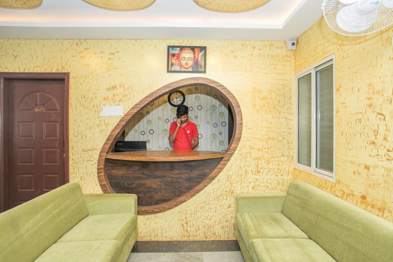 Pristine Inn Manyata Bangalore Bagian luar foto
