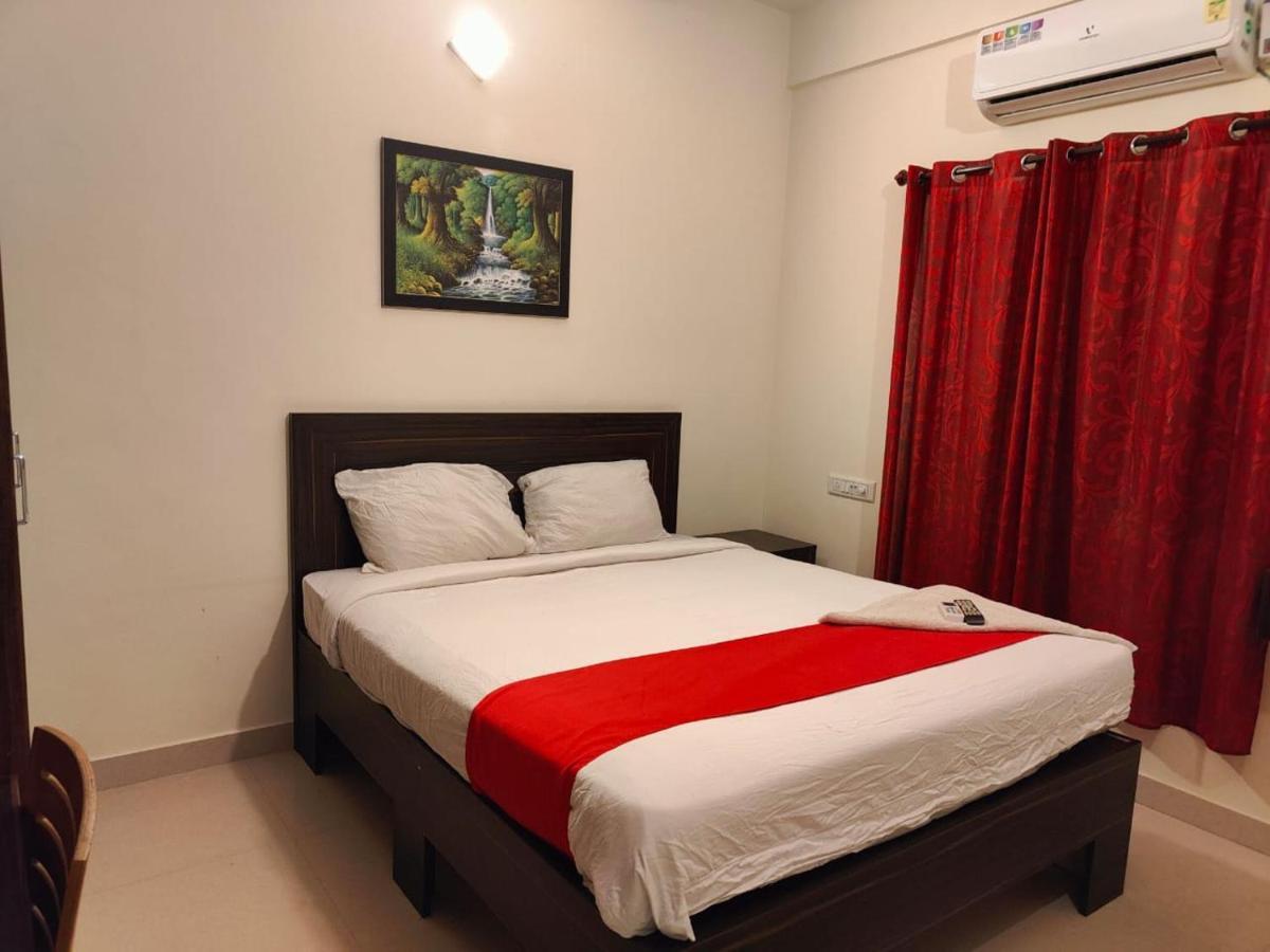 Pristine Inn Manyata Bangalore Bagian luar foto