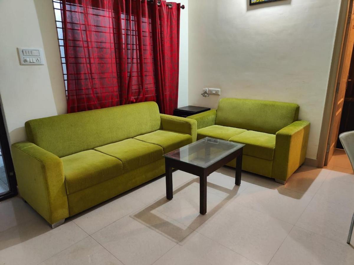 Pristine Inn Manyata Bangalore Bagian luar foto